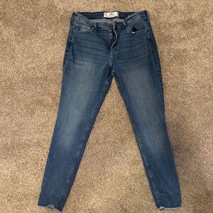 Hollister Dark Blue High-Rise Skinny Jeans
